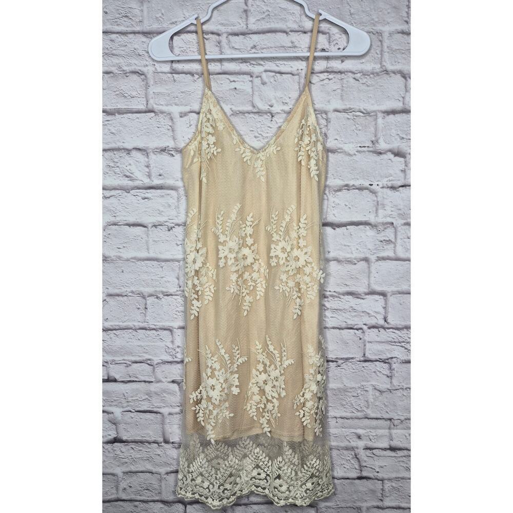 Charlotte Russe Y2K Vintage Lace Overlay Mini Dress Nude Beige Floral Size Small